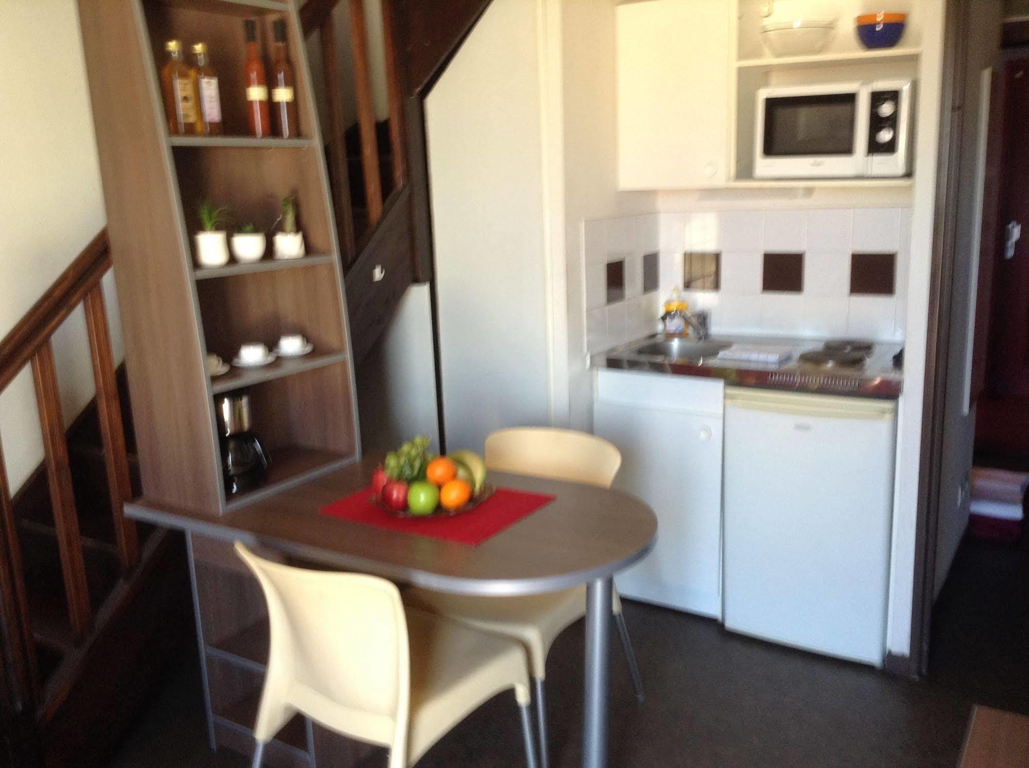 Le Patio Des Traboules Aparthotel Lyon Ngoại thất bức ảnh