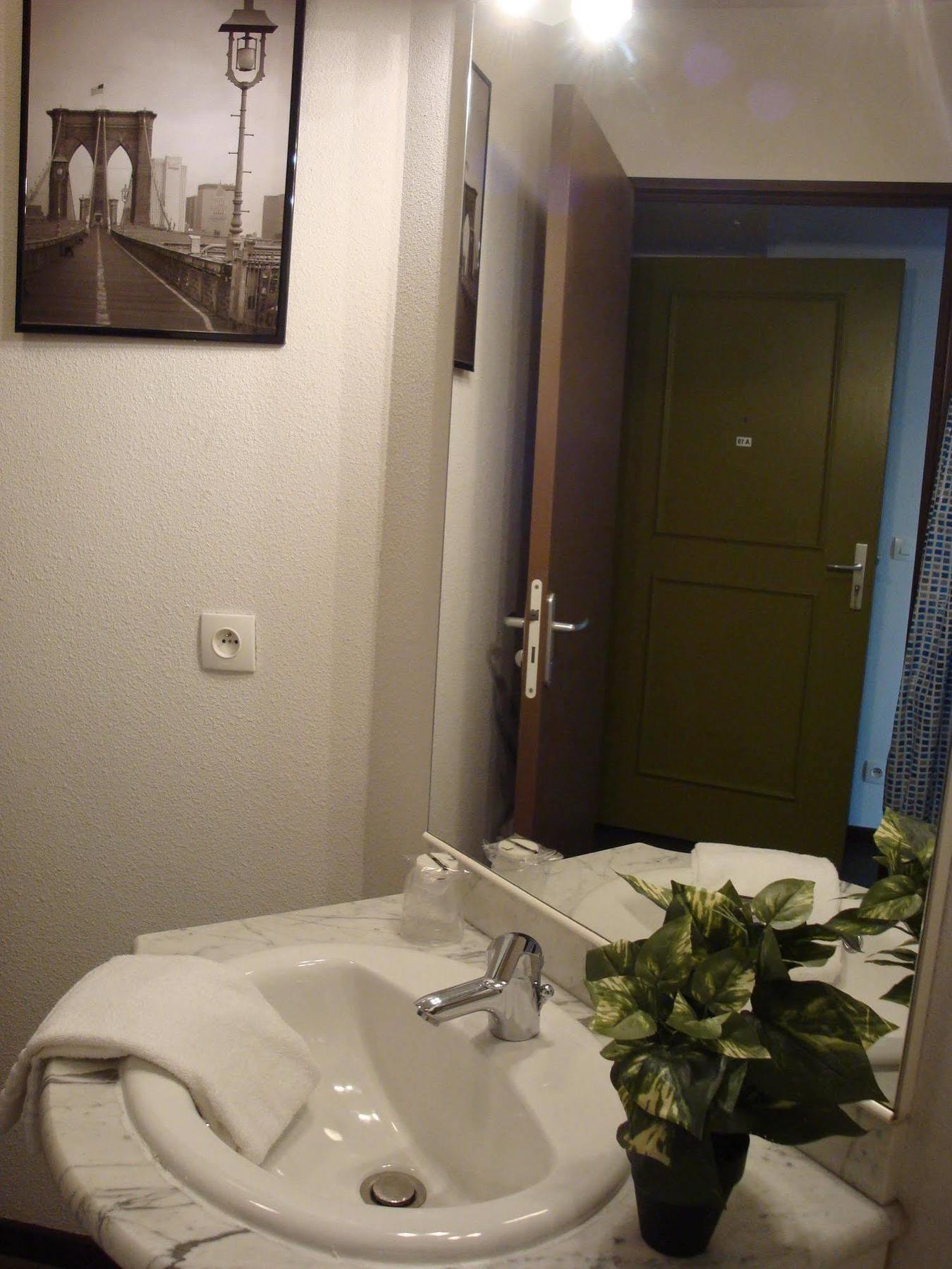 Le Patio Des Traboules Aparthotel Lyon Ngoại thất bức ảnh