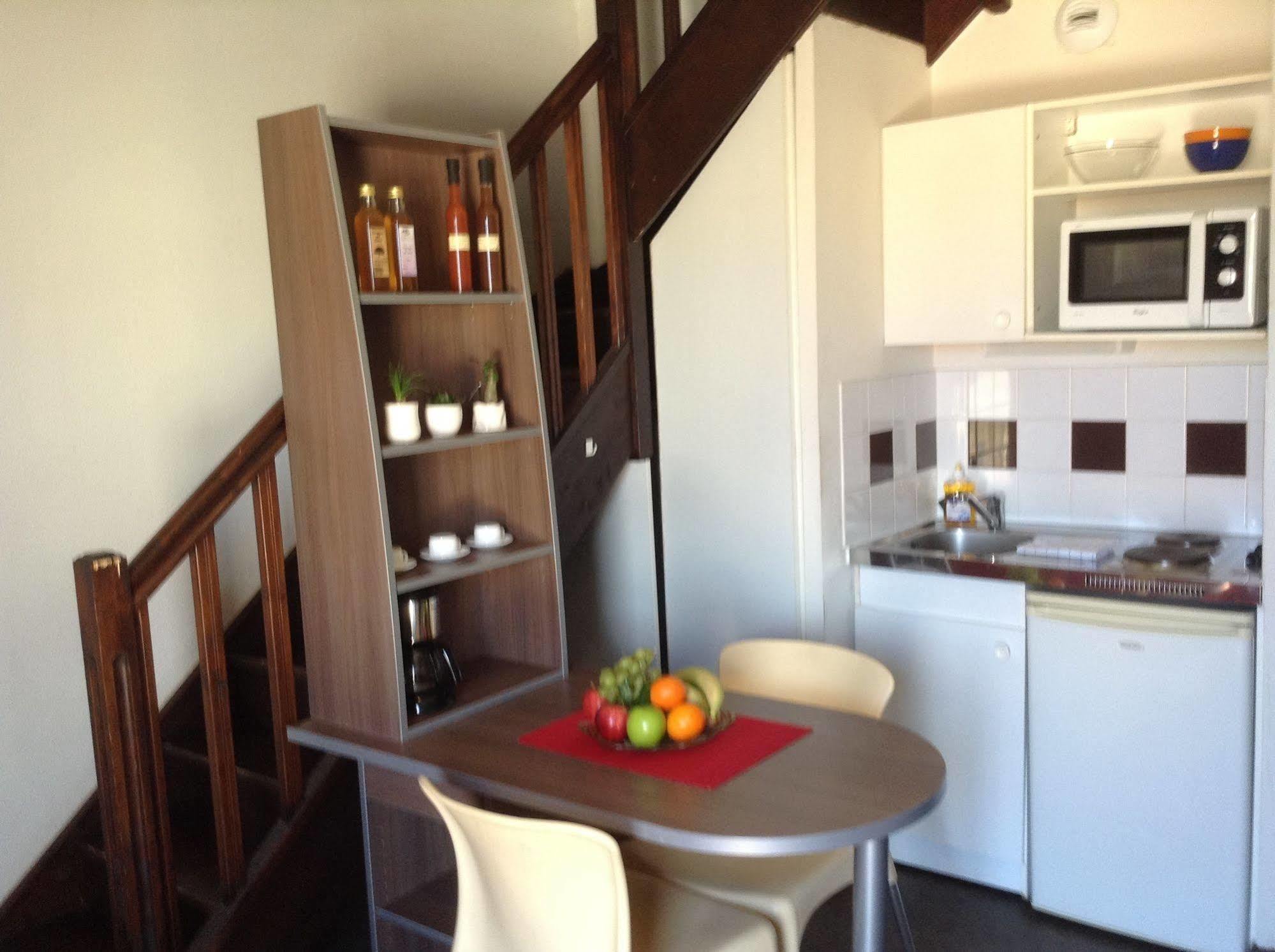 Le Patio Des Traboules Aparthotel Lyon Ngoại thất bức ảnh